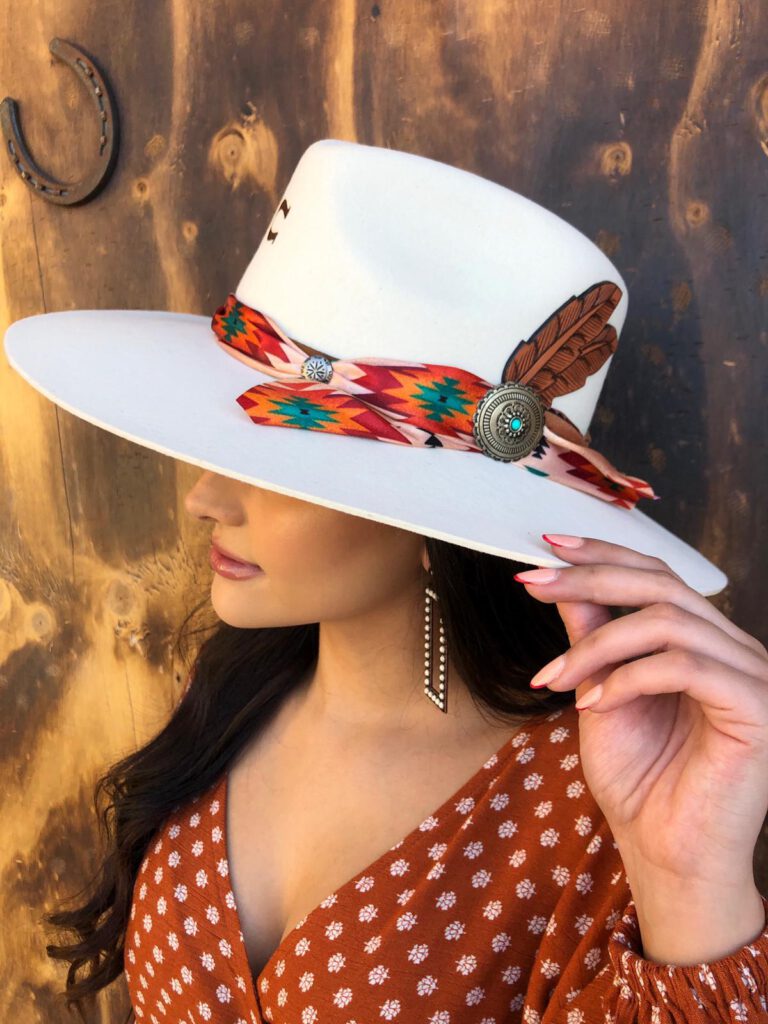 Ω Charlie 1 Horse Women’s ” Navajo” Felt Hat ( Bone ) El Potrerito